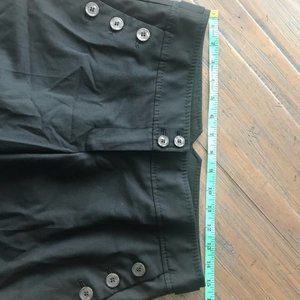 The Limited size 2 Drew Fit black shorts